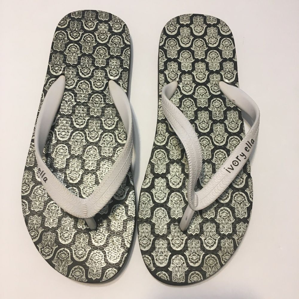 Ivory Ella Flip Flops Medium White black Hamsa